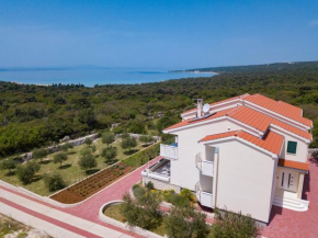 Гостиница Agata Apartments  Новалья
